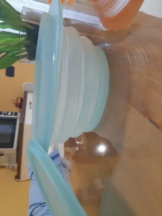 Contenitori salvaspazio in plastica