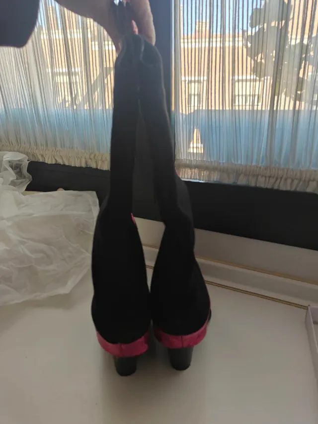 Botas Nunu Santander Negras y Rosas