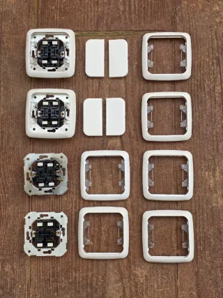 Simón 31 Blanco Mecanismo y Marco