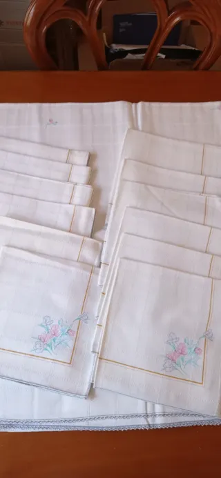 Tovaglia con 12 tovaglioli cotone vintage floreale