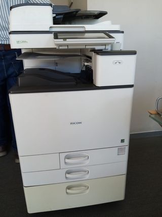 Impresora Ricoh MP C2004ex