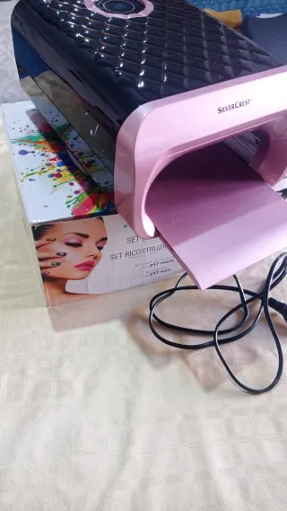 Lámpara UV Silver Crest Negra y Rosa