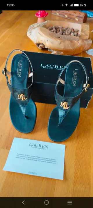 Sandalias Ralph Lauren Negras y Doradas
