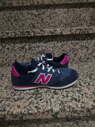 Deportivas New Balance 373 Azul y Rosa