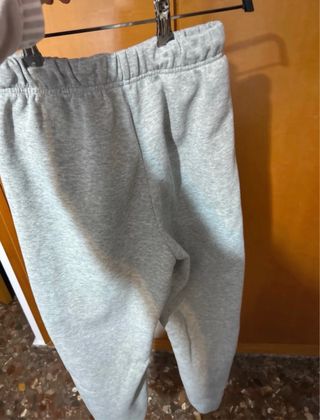 Pantalón de chándal gris