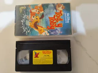 Tod y Toby VHS Disney Los Clásicos