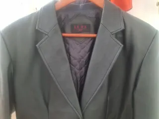 Chaqueta de cuero T 3XL. Medidas en descripción