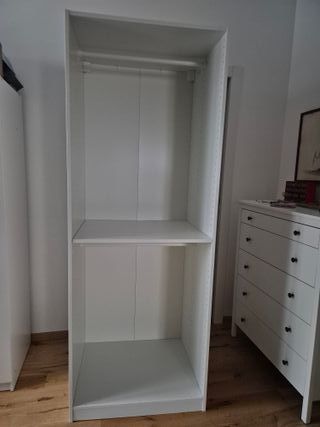 Armadio Ikea bianco senza ante