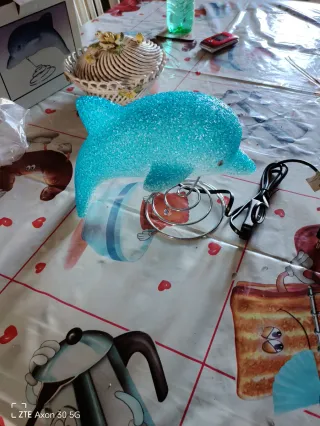 Lampada delfino blu