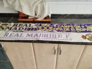Bufandas Real Madrid Morado y Blanco