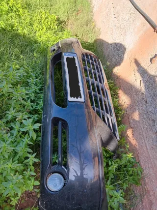 Parachoques delantero Voyager