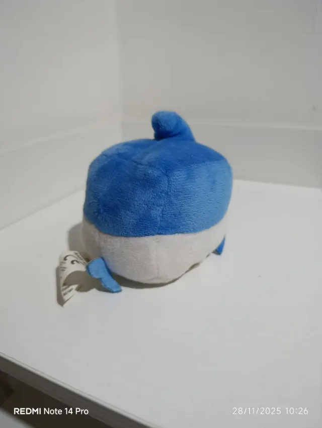 Peluche baby shark