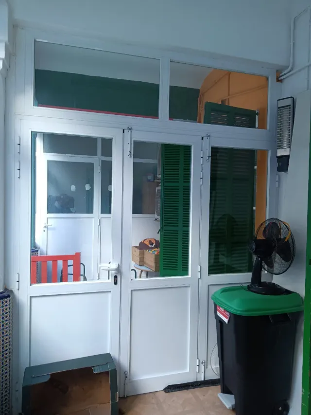 Ventanas cristal y puerta triple