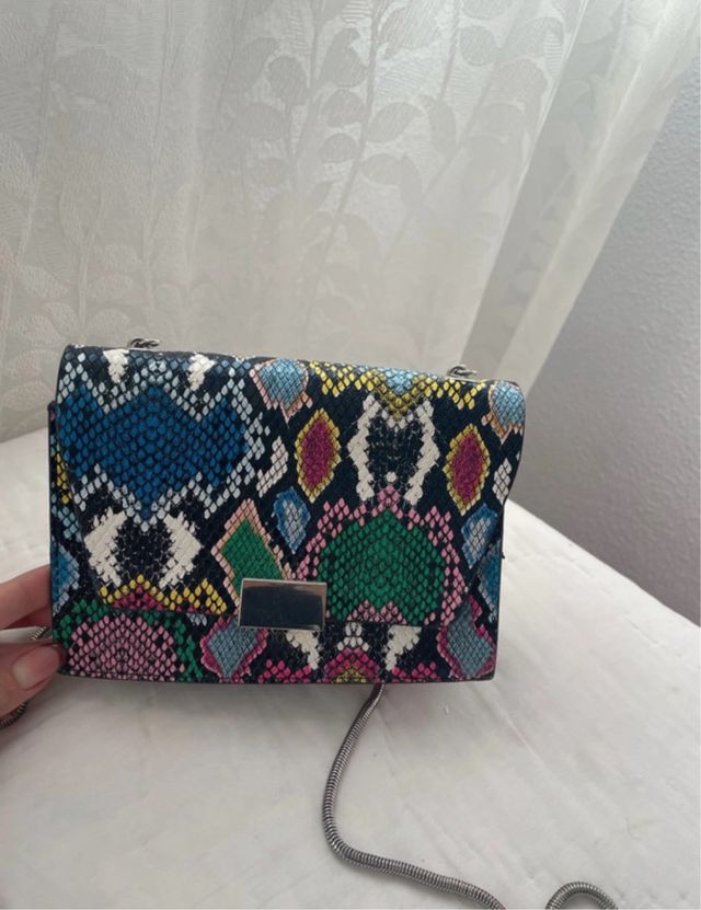 Bolso Pull&Bear multicolor estampado serpiente