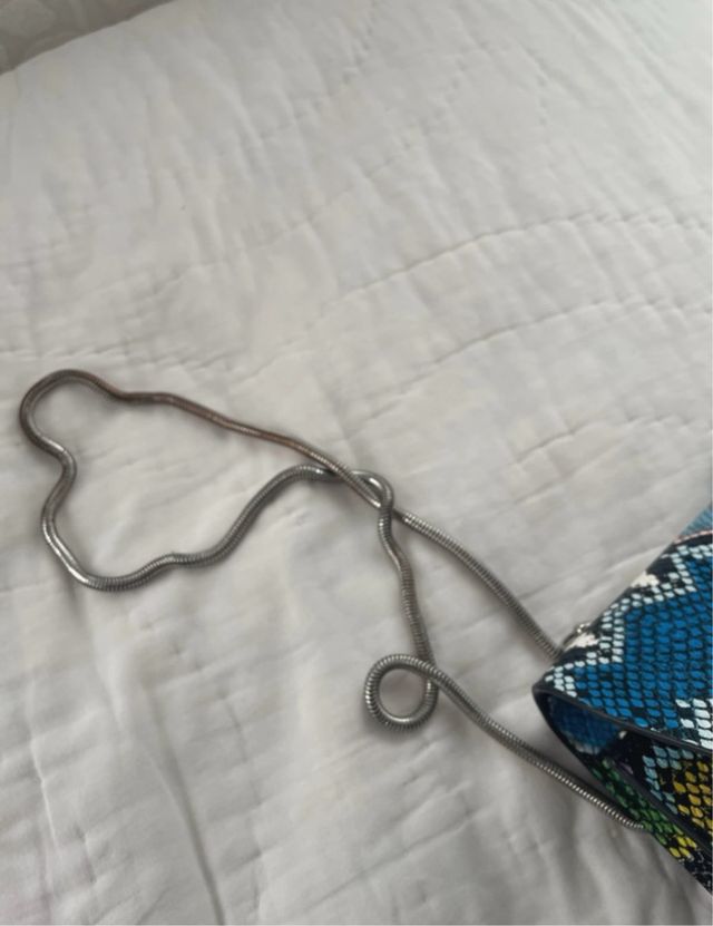 Bolso Pull&Bear multicolor estampado serpiente