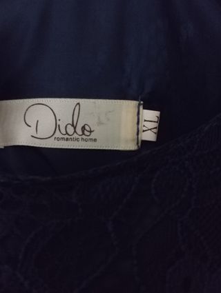 Vestido de fiesta azul con encaje