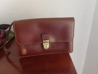 Bolso de piel para caballero