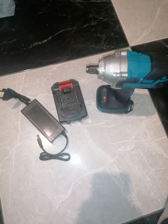 Pistola de impacto a batería