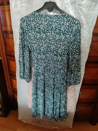 Vestido verde floral manga larga