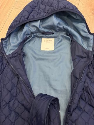 Abrigo premamá y porteo azul