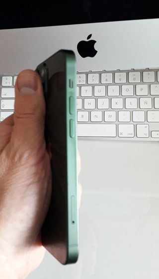 iPhone 13 mini verde + REGALOS