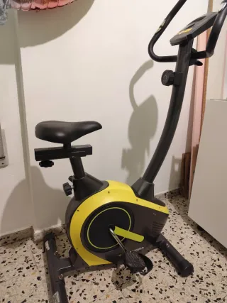 Bicicletta Statica Diadora Nera e Gialla