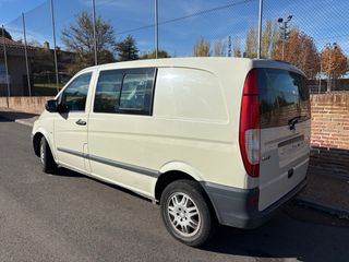 Mercedes-Benz Vito 2012