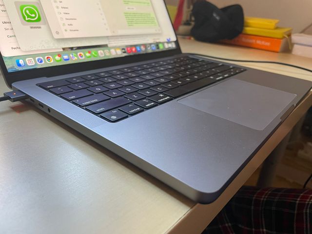 MacBook Pro 14'' M2 Pro 500GB SSD 16gbr