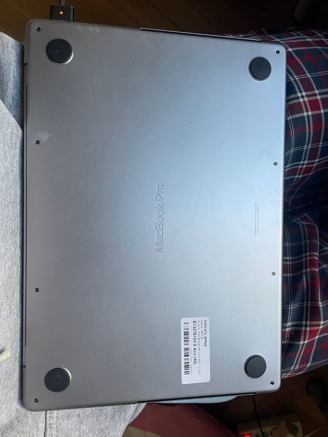 MacBook Pro 14'' M2 Pro 500GB SSD 16gbr