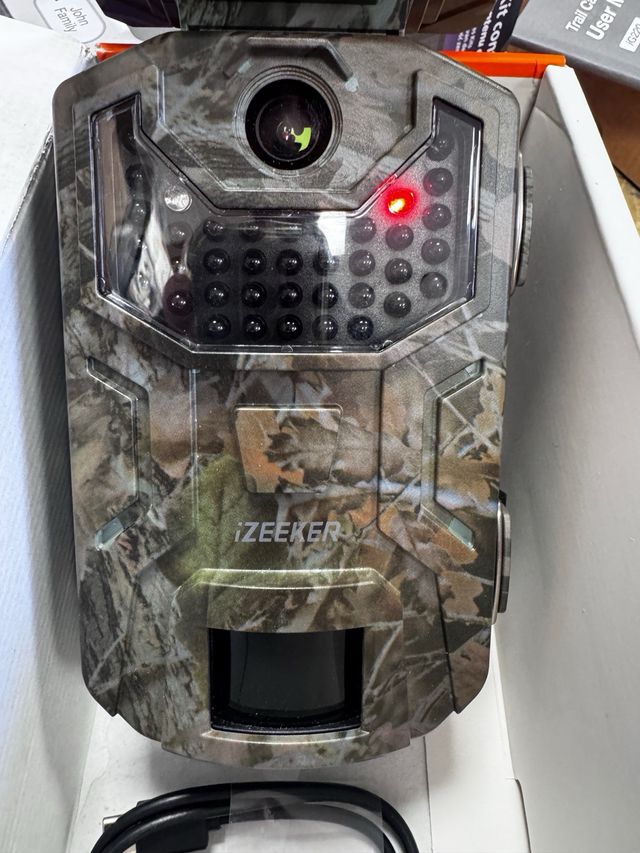 Fotocamera iZEEKER da caccia solare