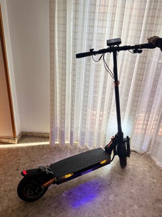 Patin B-MOV 3 modos de conducción, poco uso