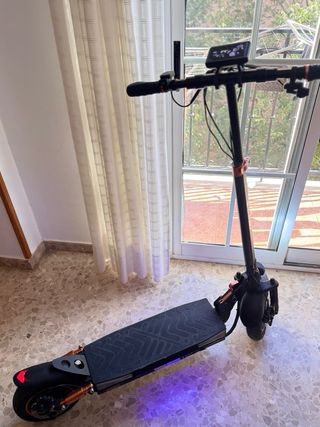 Patin B-MOV 3 modos de conducción, poco uso