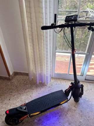 Patin B-MOV 3 modos de conducción, poco uso