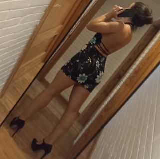 Vestido escotado floral