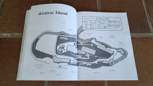 Libro Revista ALCATRAZ THE PRISON, San Francisco