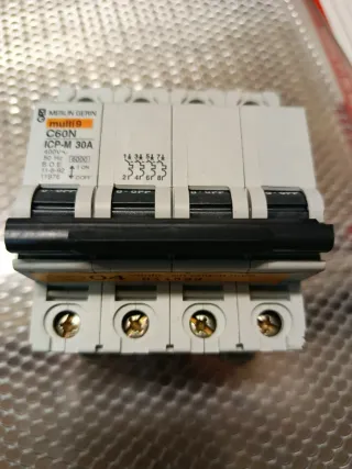 Merlin Gerin C60N ICP-M 30A Interruptor