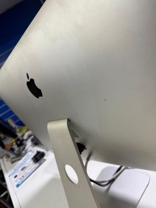 Monitor Apple 27 A1407 Negro/Plata