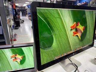 Monitor Apple 27 A1407 Negro/Plata