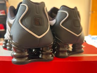 Nike Shox TL Negro/Gris