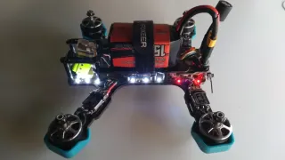 Dron FPV Diatone Tyrant