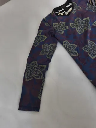 Camiseta manga larga estampada