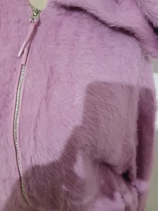 Chaqueta con capucha