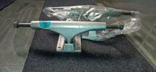 Ejes Polster Light 5'85 Skate