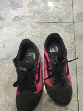 Zapatillas Vans grises y rosas