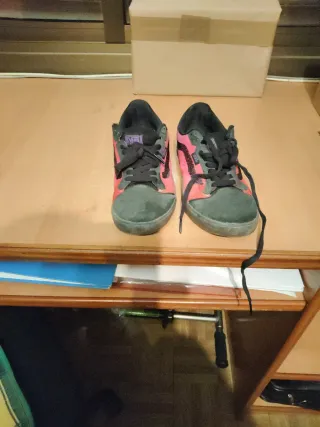 Zapatillas Vans grises y rosas