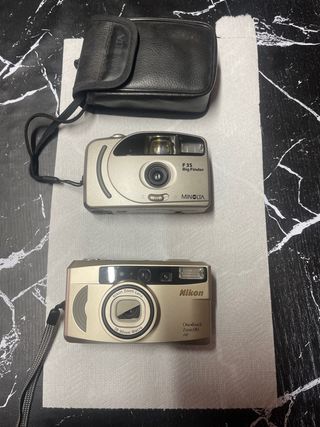 Fotocamere Minolta F35 e Nikon Zoom 90 AF