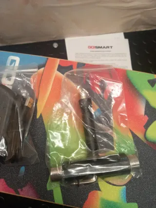 Skateboard elettrico con acceleratore