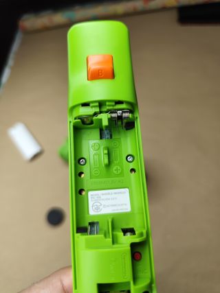 Mando Wii Edición Limitada Yoshi + Amiibo