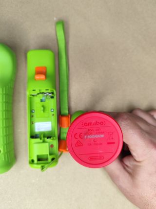 Mando Wii Edición Limitada Yoshi + Amiibo