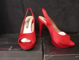 Zapatos de fiesta rojos Teresa Carreras